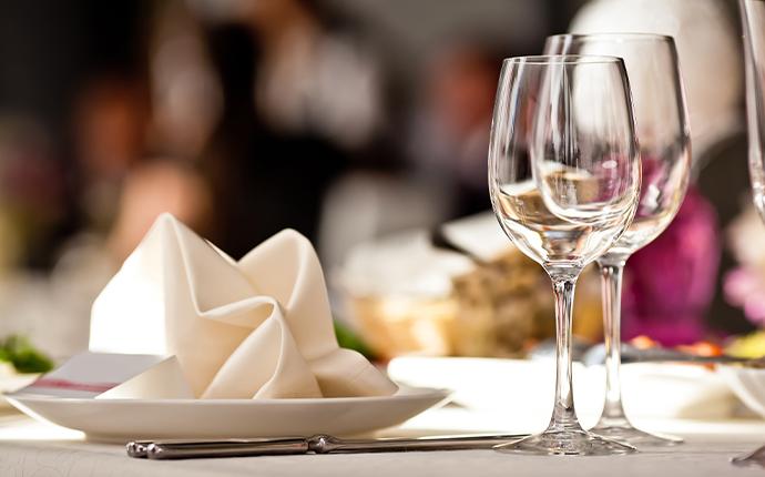 glasses and plate on restaurant table