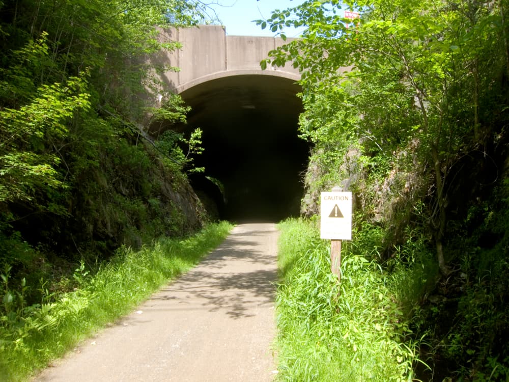 Cuation 'dark tunnel' (Credit: Pete Salomone)