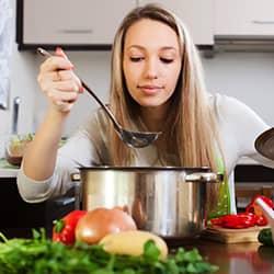 women cooking in the kitchen