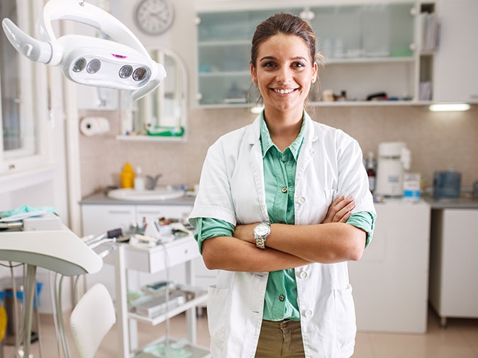 a dentist who understands her patients' sleep apnea experience