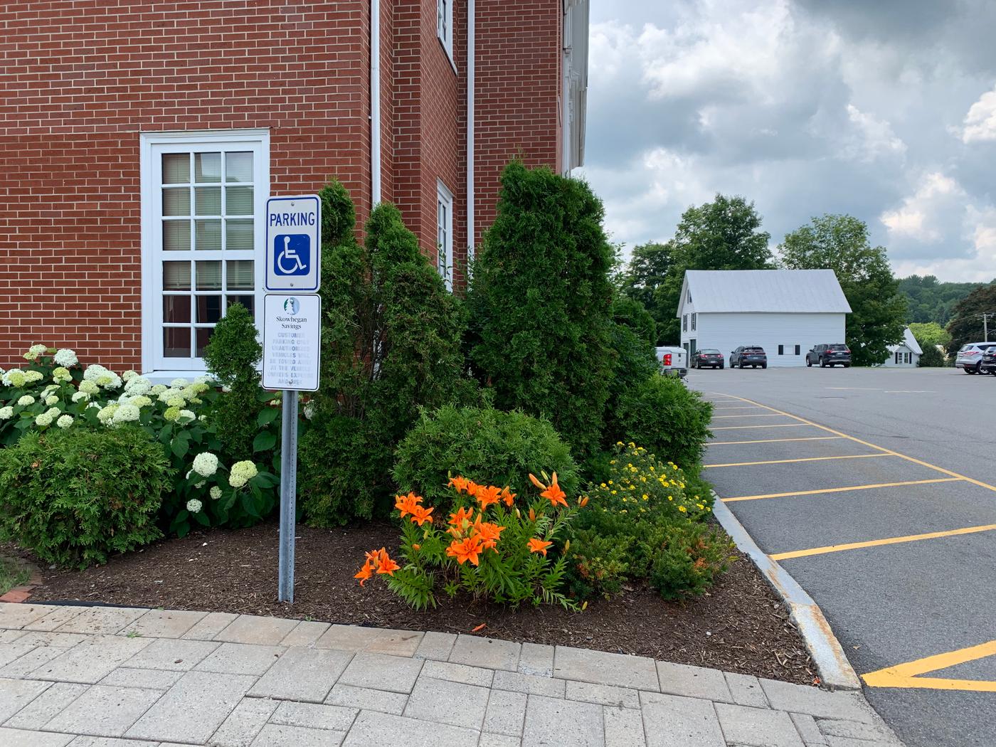 Skowhegan Savings Bank Ops Project Gallery Lynch Landscaping