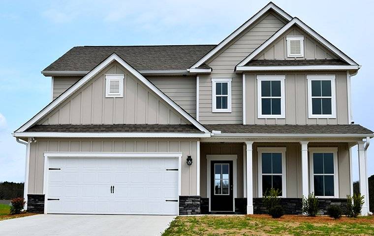 large house in sandy springs ga