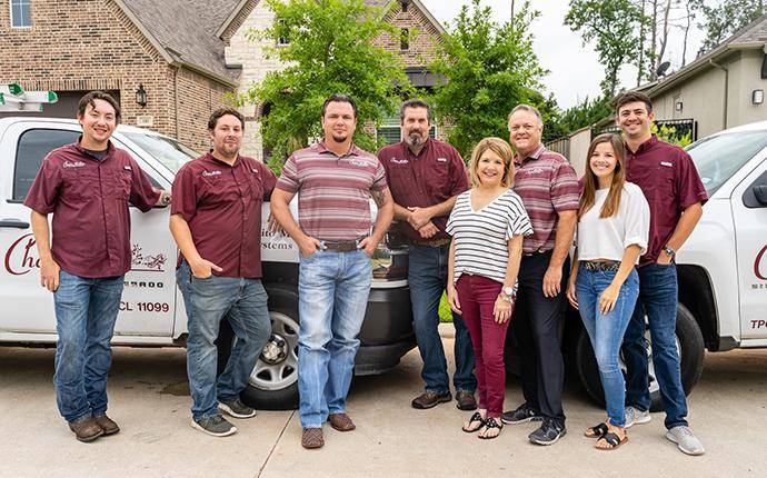 chase pest control team