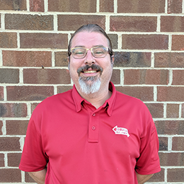 a go forth pest control employee