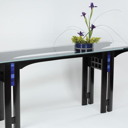Ikebana Table