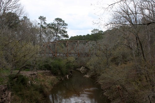 This 1925 Parker through truss bridge was relocated from US 17 in 1961 to replace the one-lane Key Bridge. (Credit: Flickr user cmh2315fl (CC BY-NC 2.0))
