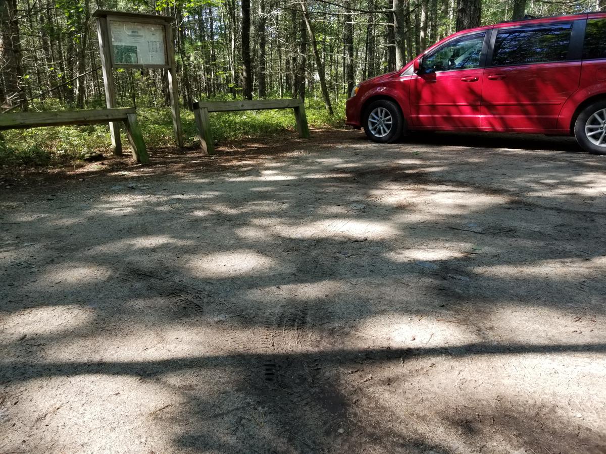 The trailhead at Alewive Woods. Photo credit: Enock Glidden