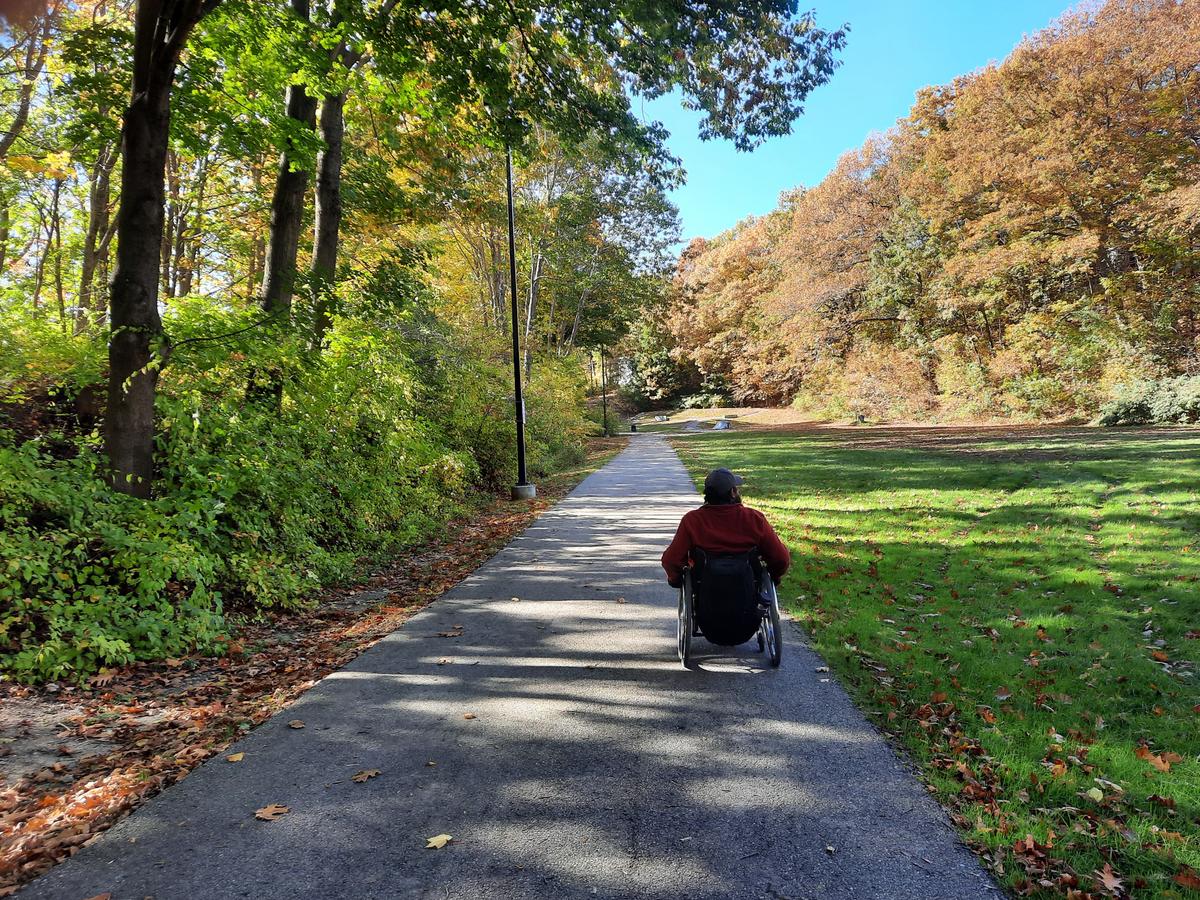 The paved trail next to Moulton Field. Photo credit: Enock Glidden