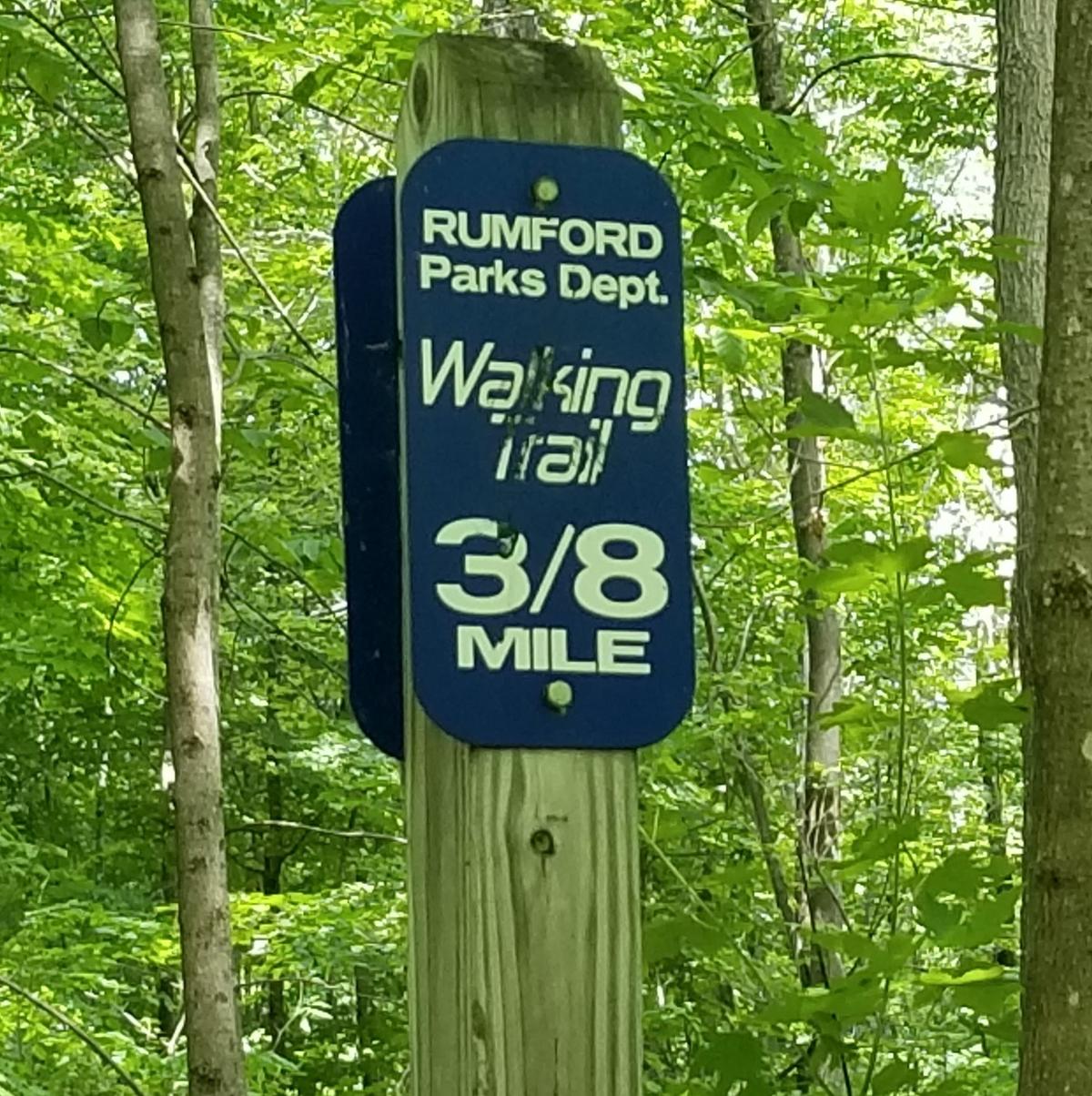 A distance marker along the trail.