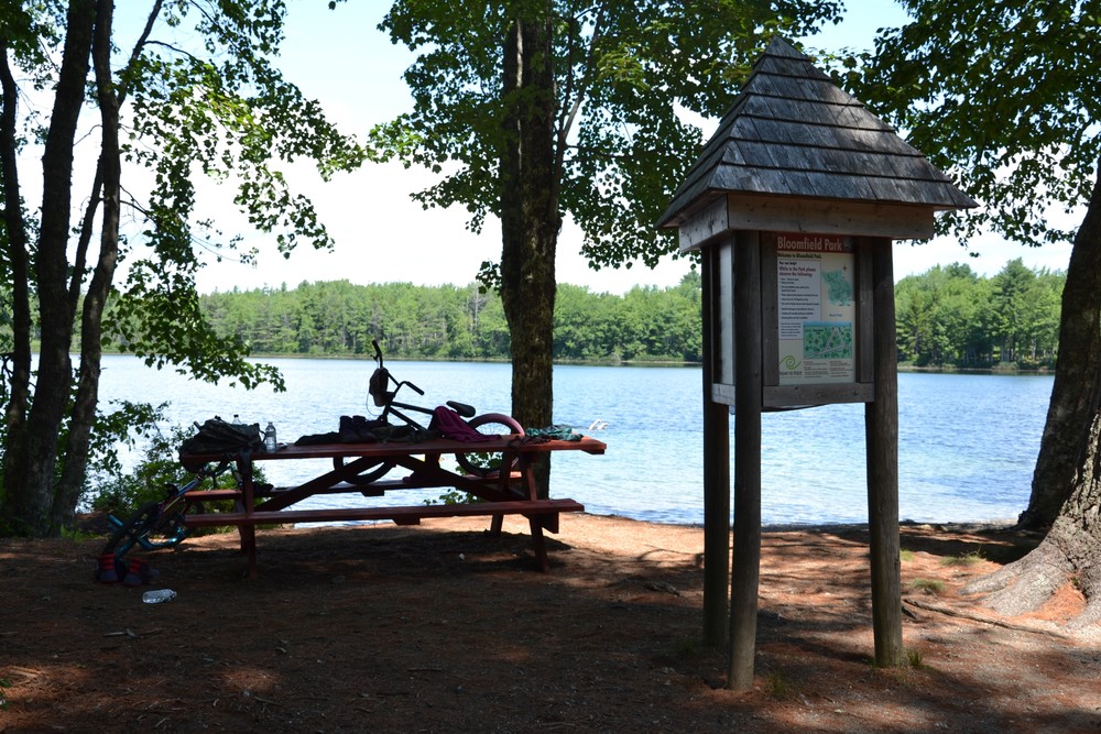 Information kiosk and picnic area (Credit: Maine Trail Finder)