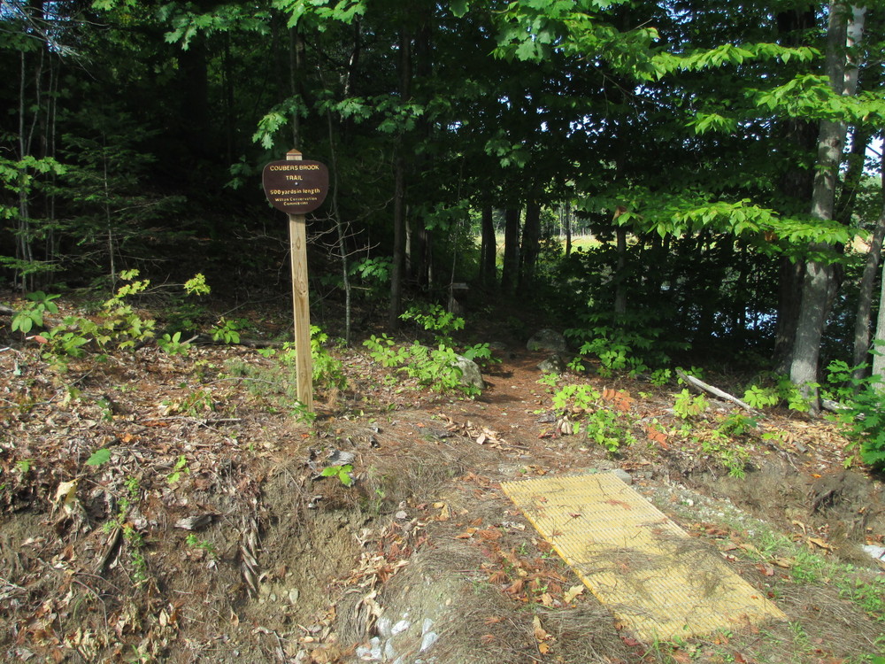 East Trailhead (Credit: Maine Trail Finder)