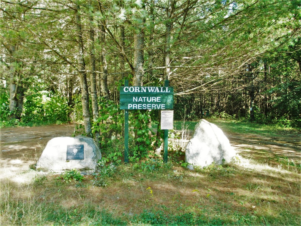 Parking lot at the Cornwall Nature Preserve (Credit: Maine Trail Finder)