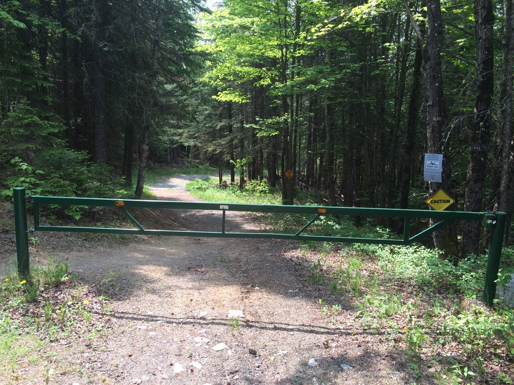 Trailhead gate (Credit: Maine Trail Finder)