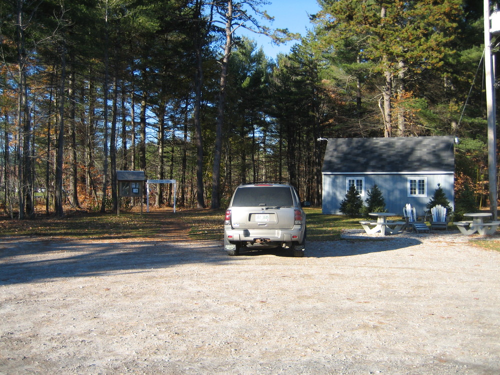Parking at the Jockey Cap Store and Motel (Credit: Maine Trail Finder)