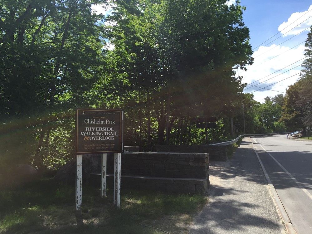 Trailhead sign (Credit: Maine Trail Finder)