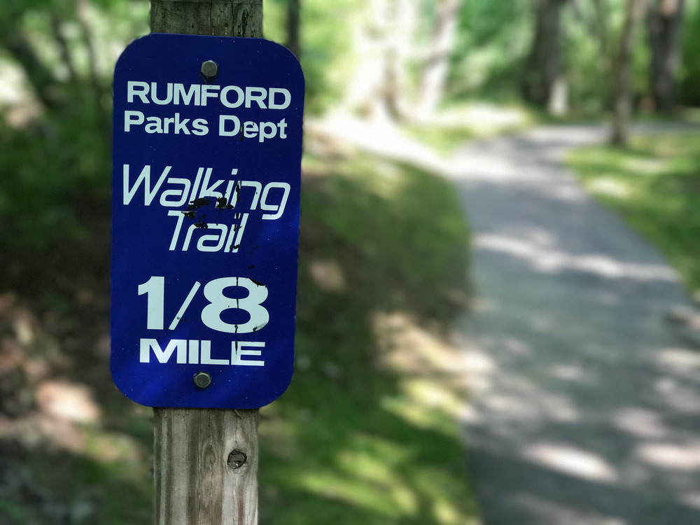 Mileage signs are placed at regular intervals along the path (Credit: CCGIS)