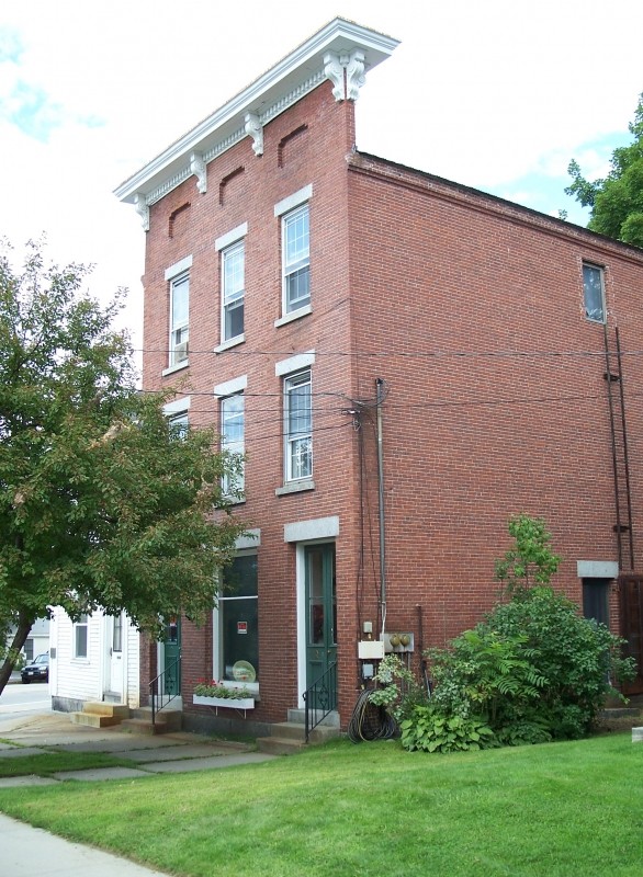Chapman Block, 1860 (Credit: Bethel Historical Society)
