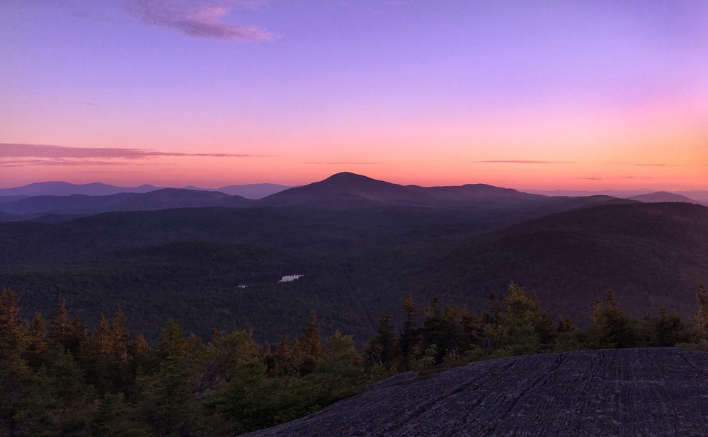 Sunrise over Mount Blue (Credit: WesternMaineFlatlanders)
