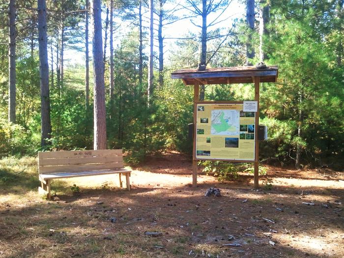 Kiosk near trailhead (Credit: OCSWCD)