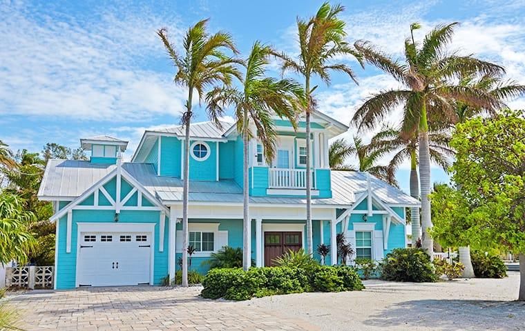 Prevent Bed Bugs At Your Fort Lauderdale Home a street view of a large fort lauderdale florida home