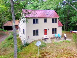 House, 3 BR 1.5BA, $1,600 per Month, Furnished, 43 Private acres...