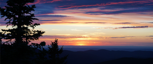 Trails in a New Light: A Guide to Sunrise and Sunset Hikes