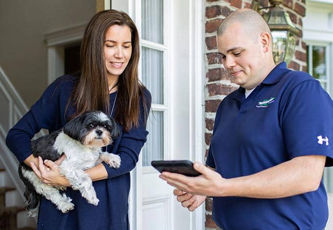 Experienced & State Certified Pest Control Professionals residential pest control expert with customer