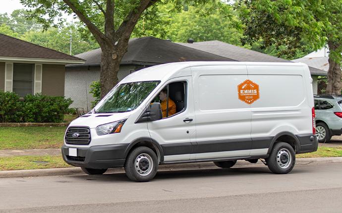 company van pulling up to house in fayetteville georgia